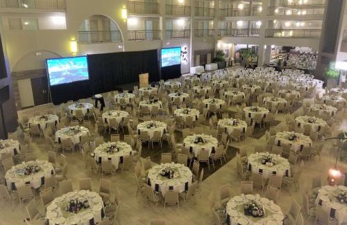 Lynnwood Hotel | Embassy Suites by Hilton Seattle North Lynnwood