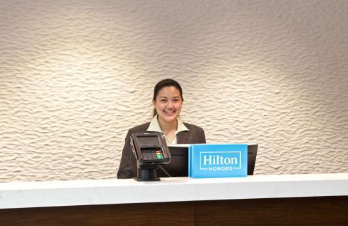 Lynnwood Hotel | Embassy Suites by Hilton Seattle North Lynnwood