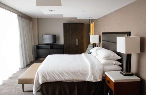 Lynnwood Hotel | Embassy Suites by Hilton Seattle North Lynnwood