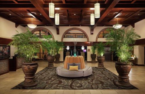 Lubbock Hotel | Embassy Suites Lubbock