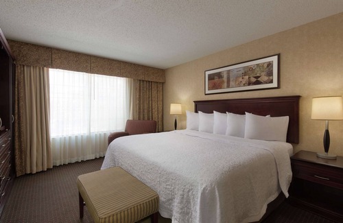 Lubbock Hotel | Embassy Suites Lubbock