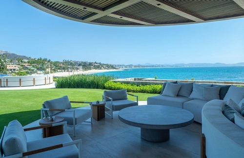 Palmilla Villa | Embrace the Essence of Luxury at Cabo San Jose Villa 1048: Your Coastal Paradise Awaits