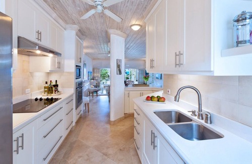 Gibbs Bay Villa | Emerald Beach 3 Ixoria