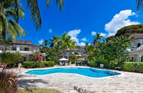 Gibbs Bay Villa | Emerald Beach 5 Aspica - A Luxury 3 Bedroom Town House on Gibbs Beach