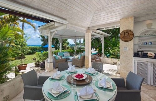Gibbs Bay Villa | Emerald Beach 5 Aspica - A Luxury 3 Bedroom Town House on Gibbs Beach