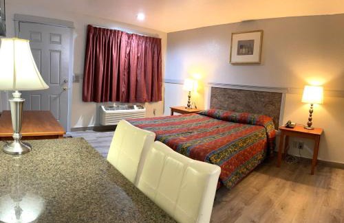 Edmonds Hotel | Emerald Best Motel
