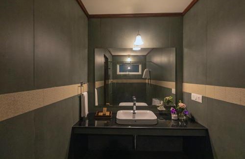 Redhills House | Emerald by Nature Resorts and Stays