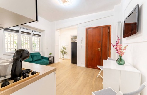 San Giovanni Apartment | Emerald Garden Suite, Flat in San Giovanni Area