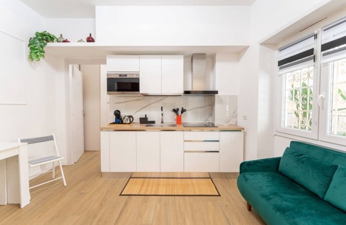 San Giovanni Apartment | Emerald Garden Suite, Flat in San Giovanni Area