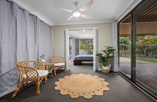 Emerald Beach House | Emerald Hub 1 and 2