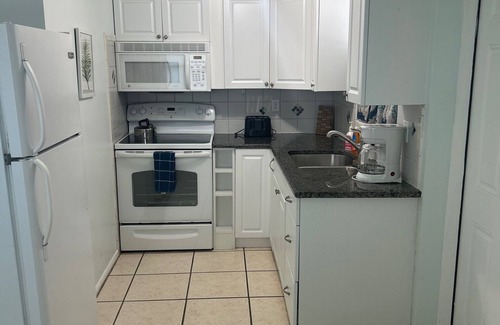 Englewood Cottage | Emerald Palms Unit 2