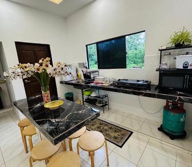 Kampung Kempadang Villa | Emma Bougenvilla