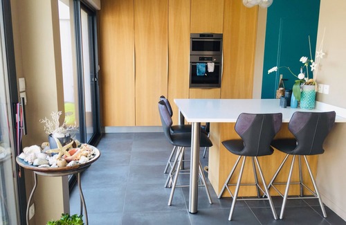 Perenchies House | Emma's house, 3 bedrooms with garden, near Lille