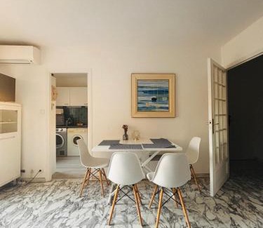 Musicians Quarter Apartment | EMNICE Studio musiciens
