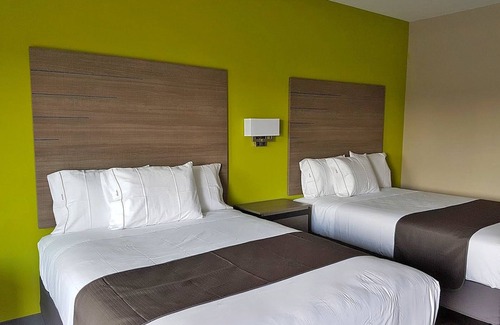 Barker Hotel | Empire Inn Cypress