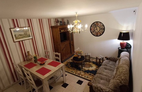 Peronne House | Emplacement Calme Gîte Chic et Accueillant