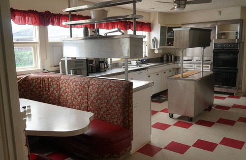 Abilene House | Empty Nest 50s retro home