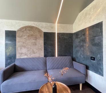 Brandon Hotel | Emrose Luxury Cabins
