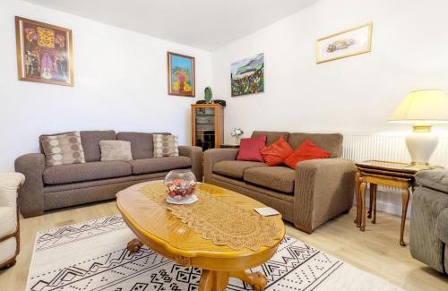 Westbourne House | Ems Cottage - Emsworth