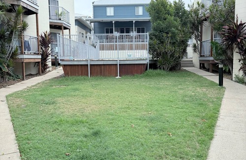 Emu Park Apartment | Emu Park Beach Resort, Studio room for 4 guest.