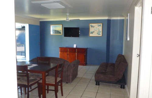 Emu Park Hotel | Emu Park Motel