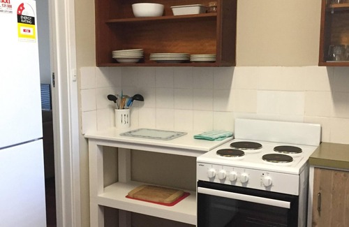 Emu Point House | Emu Point Beach Cottages: Cockleshell Cottage-pet friendly accommodation
