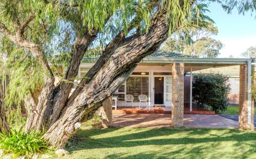 Emu Point House | Emu Point Beach Cottages - by the BnB Collection
