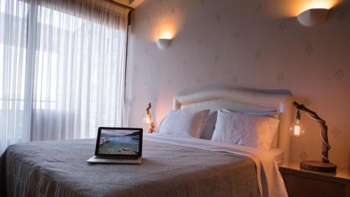 Assos-Lechaio Apartment | Enalio Suites