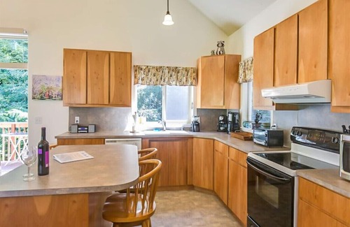 Sequim House | Enchanted Cove - Where the forest meets the sea