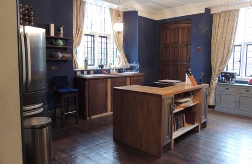 Mathern House | Enchanting 16th century manor house
