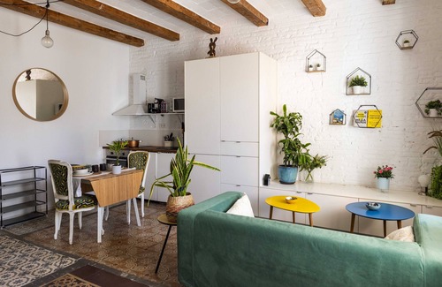 Sants Apartment | Enchanting 2 BR flat w/terrace | Plaça Espanya