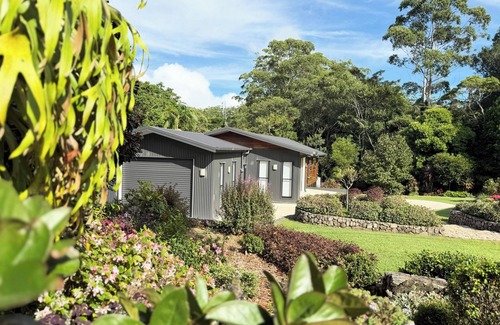 Mapleton House | Enchanting Haven in the Heart of Mapleton, Sunshine Coast Hinterland
