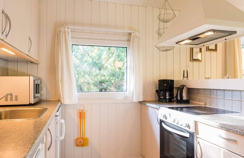 Henne House | Enchanting Hideaway in Henne Town-By Traum