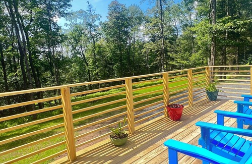 Parksville House | Enchanting Mountain retreat -hot tub - sauna - 20 acres - wifi