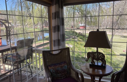 Payson Cottage | Enchanting property with cottage on large private pond. Heatwave Special.