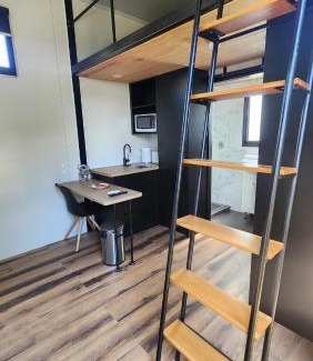 Dickson Apartment | Enchanting Tiny Home in Vibrant - Hosted by Canstay