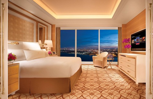 Everett Hotel | Encore Boston Harbor