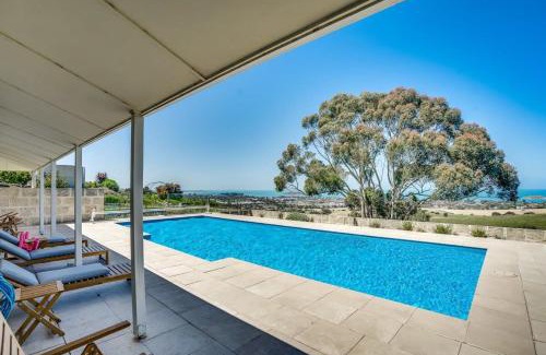 Waitpinga House | Encounter Blue - Waitpinga - Linen Included