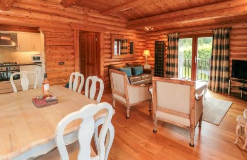 Carlton-in-Cleveland House | Endeavour Lodge 4