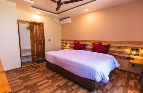 Dhangethi Hotel | Endheri Sunset Dhangethi