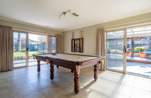 Mornington House | Endless Entertainment on the Coast - A Family Oasis