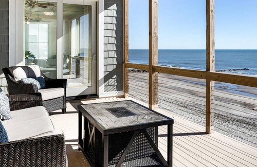 Edisto Island House | Endless Summer 5 Bedroom Home by Redawning