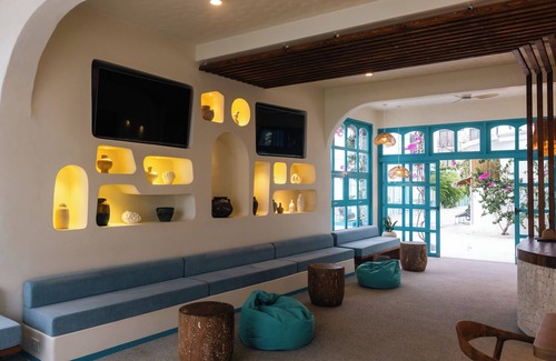 Dhiffushi Hotel | Endorphins Beach Villa