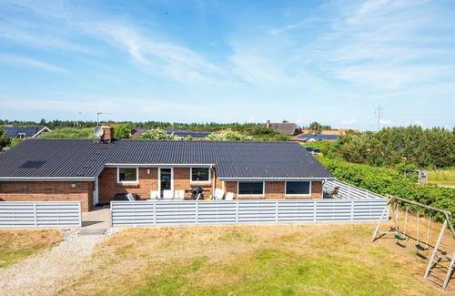 Klegod Strand House | Energy-Efficient Retreat - By Traum Ferienwohnungen