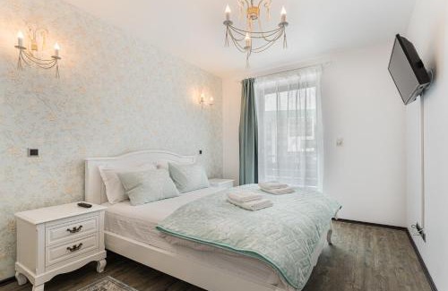 Poiana Brasov Apartment | English Home in Silver Mountain Resort Poiana Brasov