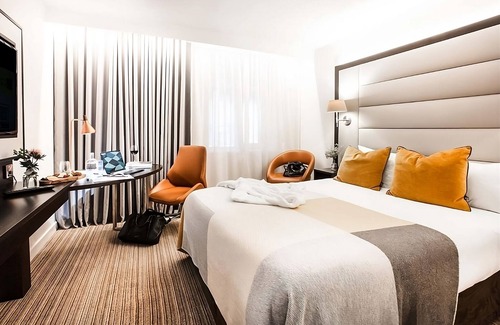 City Centre Dublin Hotel | Enjoy a Hassle-Free Stay! Minutes to Wicklow Mountains National Park