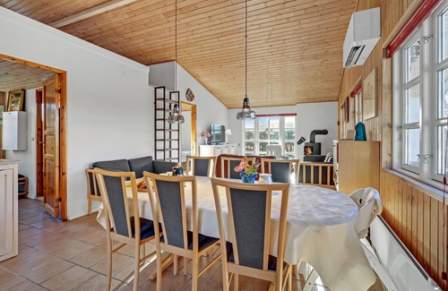 Nørre Hurup House | Enjoy a relaxing vacation in this inviting vacation home.