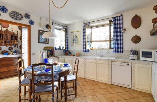 Lessona House | Enjoy an unforgettable vacation in this inviting vacation home!