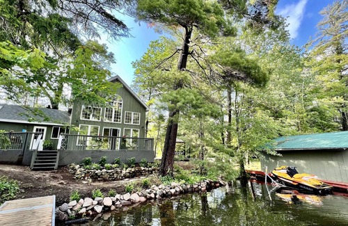 Selwyn Cottage | Enjoy Beautiful Sunrise & Sunset in Your Private Island Paradise
