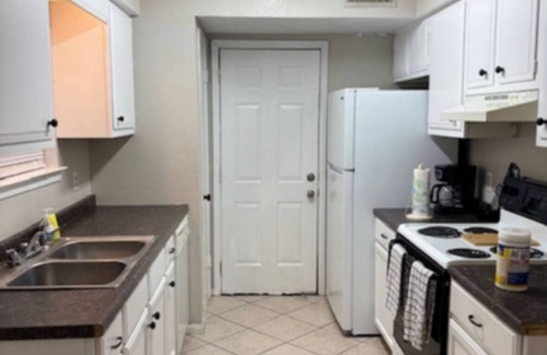 Beaumont House | Enjoy easy access to everything from this centrally located place in the westend